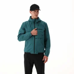 Herrenjacke mit fest angebrachter Kapuze><noscript><img width=