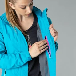 Wasserdichte Damenjacke aus Ripstop><noscript><img data-lazyloaded=